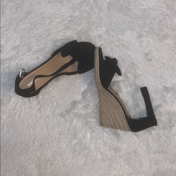 Old Navy Shoes - Black wedges